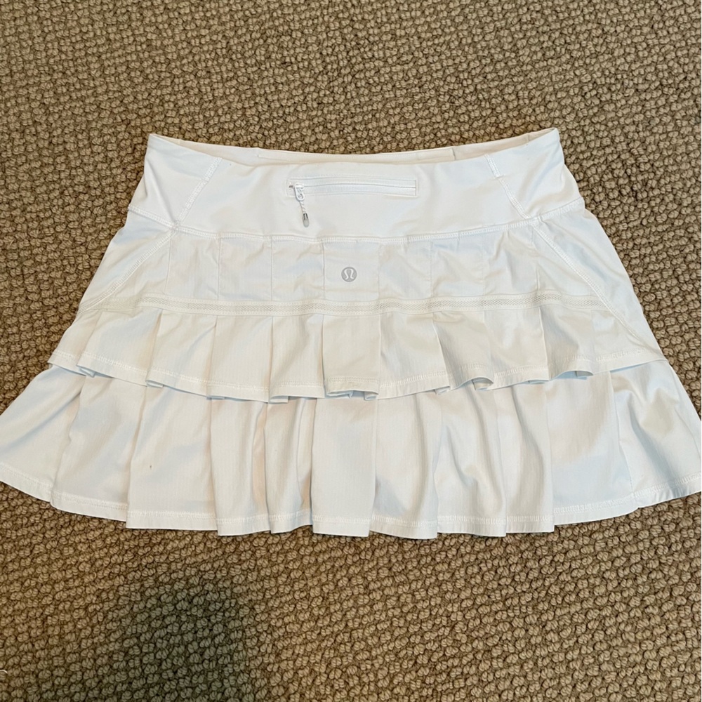 White Lululemon pleated skort